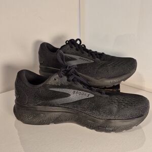 Brooks Charcoal Athletic Shoes